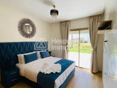 Magnificent garden level apartment on Prestigia Golf