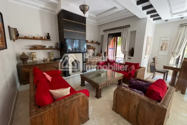 Superb furnished villa in a residence with swimming pool