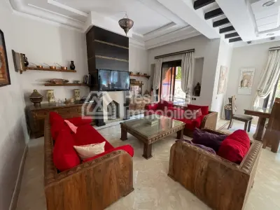 Superb furnished villa in a residence with swimming pool
