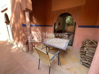 Superb furnished villa in a residence with swimming pool