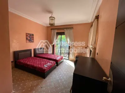Superb furnished villa in a residence with swimming pool
