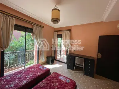 Superb furnished villa in a residence with swimming pool
