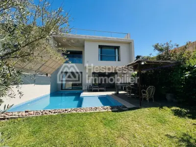 Magnifique villa avec piscine privée et ascenseur