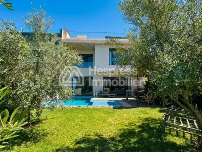 Magnifique villa avec piscine privée et ascenseur