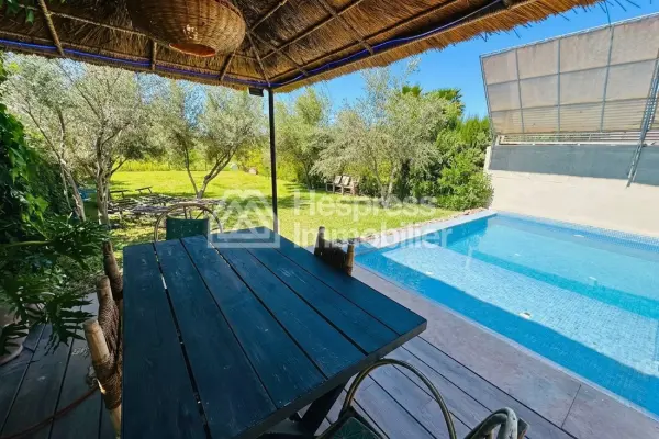 Magnificent villa with private pool and elevator