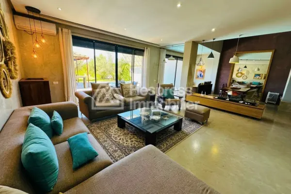 Magnificent villa with private pool and elevator