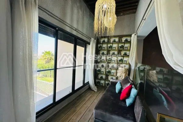 Magnificent villa with private pool and elevator