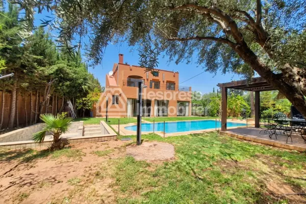 Superb furnished villa with private pool
