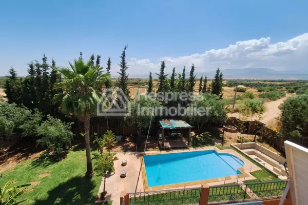 Superbe villa meublée avec piscine privée