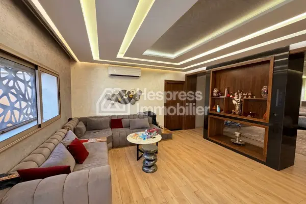 Charmante villa 800 M2 avec piscine privée à Targa