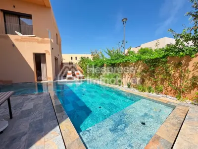 Charmante villa moderne avec piscine privée