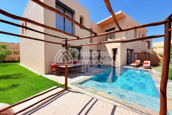 Charmante villa moderne avec piscine privée