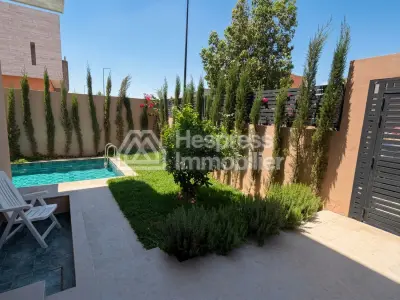 Charmante villa moderne avec piscine privée