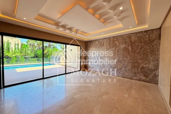 Splendid villa with private pool in a residence