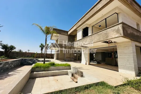 Villa ultraluxueuse moderne deux piscines privées