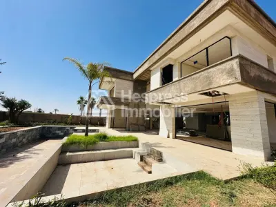 Villa ultraluxueuse moderne deux piscines privées