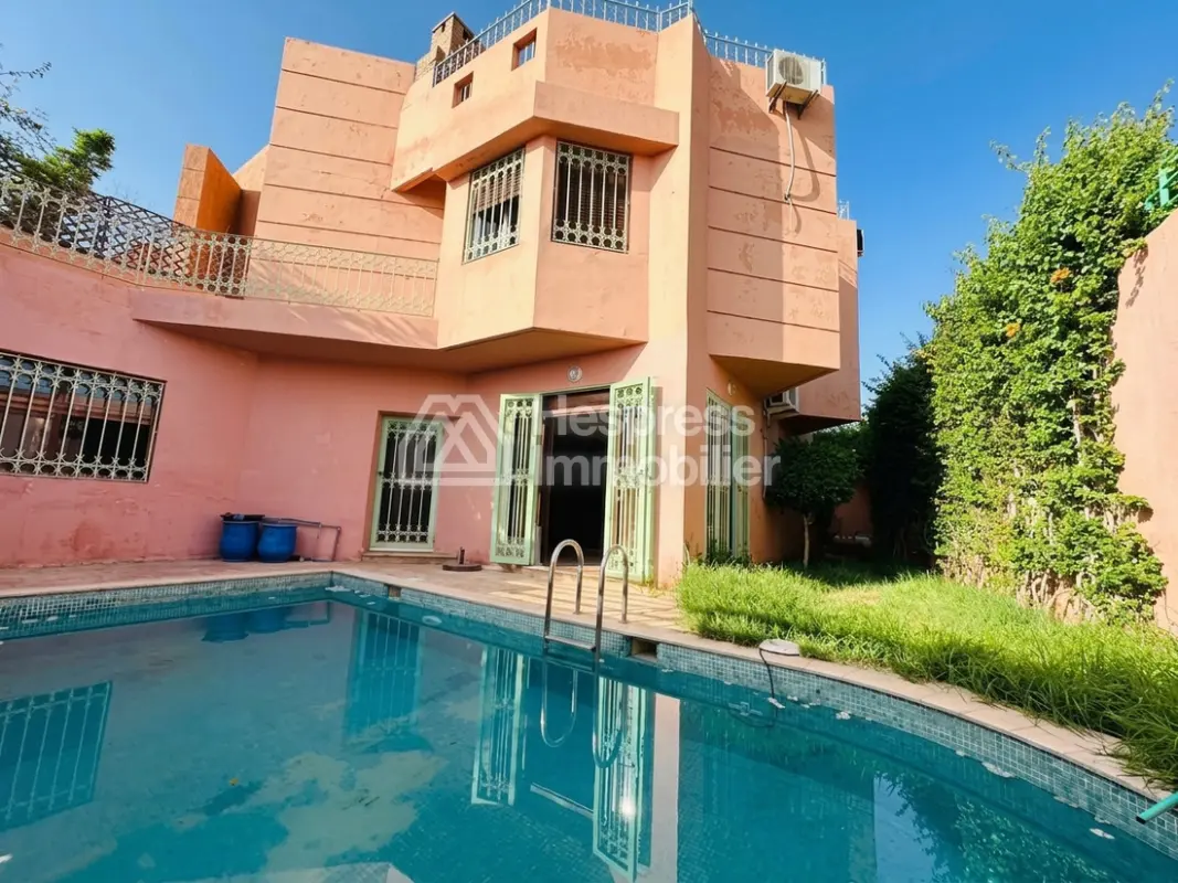 Magnifique villa avec piscine sur résidence sécurisée