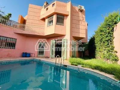 Magnifique villa avec piscine sur résidence sécurisée
