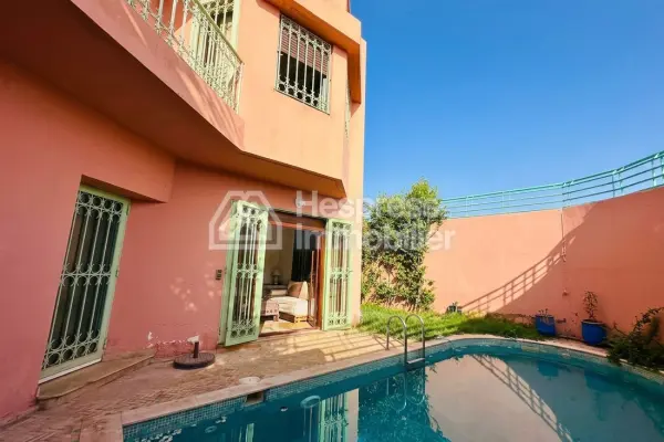 Magnifique villa avec piscine sur résidence sécurisée