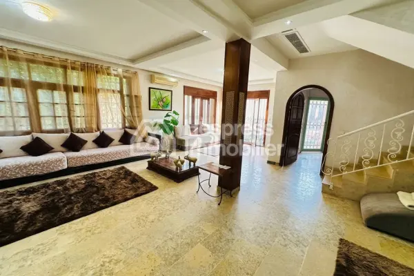 Magnifique villa avec piscine sur résidence sécurisée