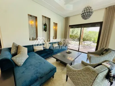 Magnifique villa plain pied avec piscine sur résidence