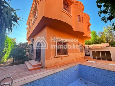 Beautiful villa with private pool in Targa