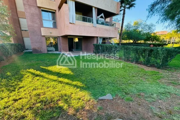 Magnificent 2-bedroom garden-level apartment in Prestigia