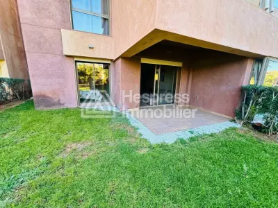 Magnificent 2-bedroom garden-level apartment in Prestigia