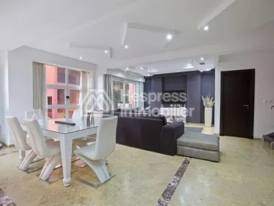Stunning modern duplex in a residence at Majorelle