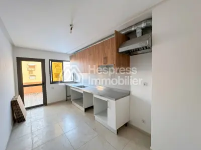 Beautiful 2-bedroom apartment in a residence with a swimming pool