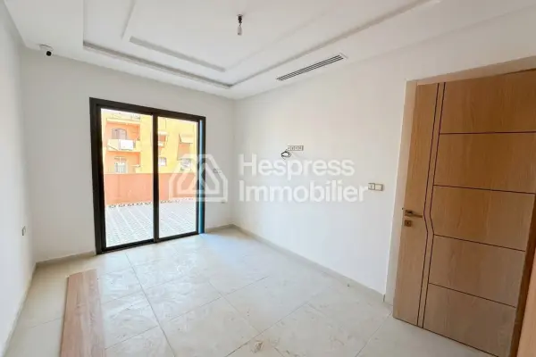 Beautiful 2-bedroom apartment in a residence with a swimming pool