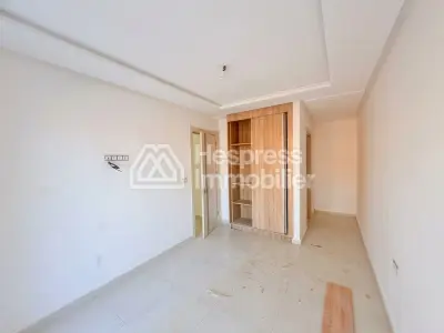 Beautiful 2-bedroom apartment in a residence with a swimming pool