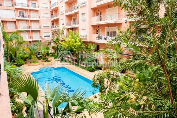 Beautiful apartment in a residence with swimming pool at Majorelle