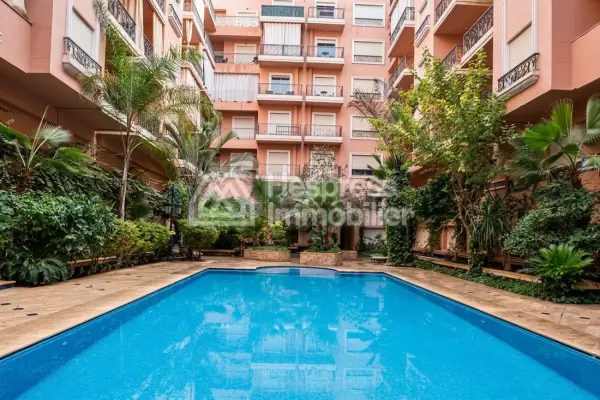Beautiful apartment in a residence with swimming pool at Majorelle