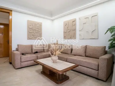 Beautiful apartment in a residence with swimming pool at Majorelle