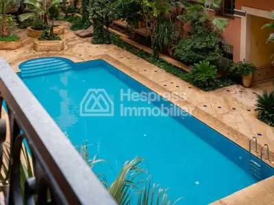 Beautiful apartment in a residence with swimming pool at Majorelle