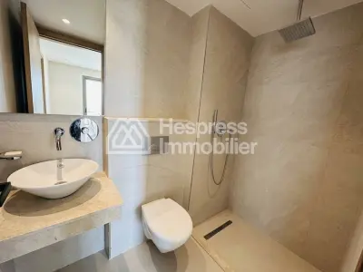 Unfurnished 3-bedroom apartment – ​​near M Avenue