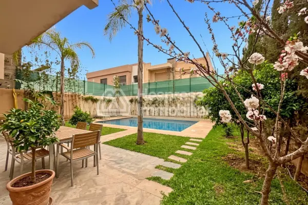 Spacieuse villa avec piscine privée à Targa