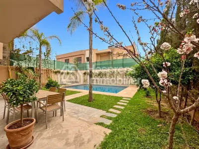 Spacieuse villa avec piscine privée à Targa