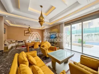 Spacieuse villa avec piscine privée à Targa