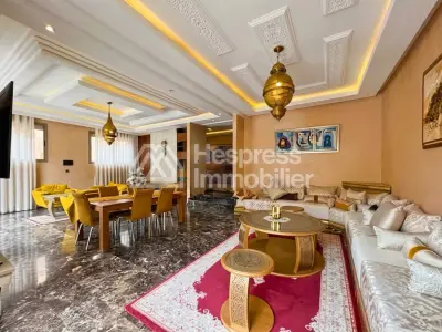 Spacieuse villa avec piscine privée à Targa
