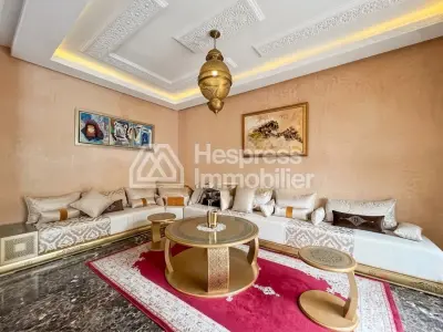 Spacieuse villa avec piscine privée à Targa