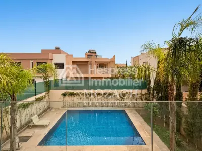 Spacieuse villa avec piscine privée à Targa