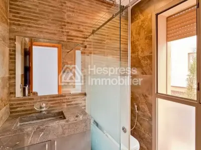 Spacieuse villa avec piscine privée à Targa