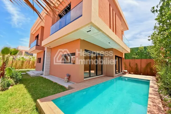 Belle villa avec piscine privée à Targa