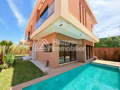 Belle villa avec piscine privée à Targa