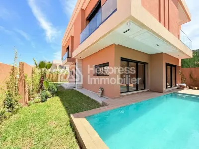 Belle villa avec piscine privée à Targa