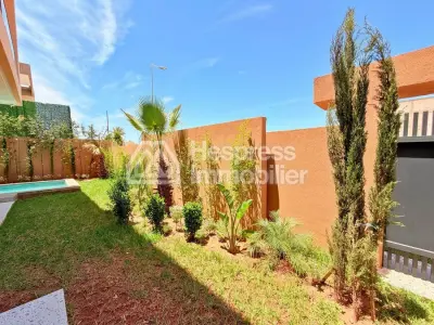 Belle villa avec piscine privée à Targa
