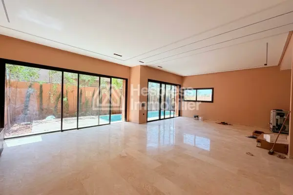 Belle villa avec piscine privée à Targa