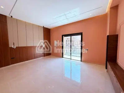 Belle villa avec piscine privée à Targa